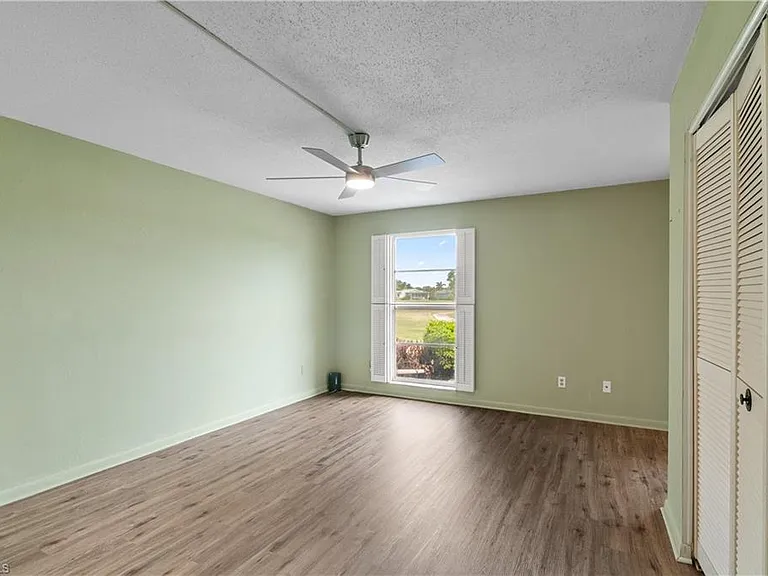 4105 Lakewood Blvd #E-18 — Photo 23