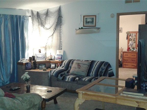 3rd image of 8407 38th St E