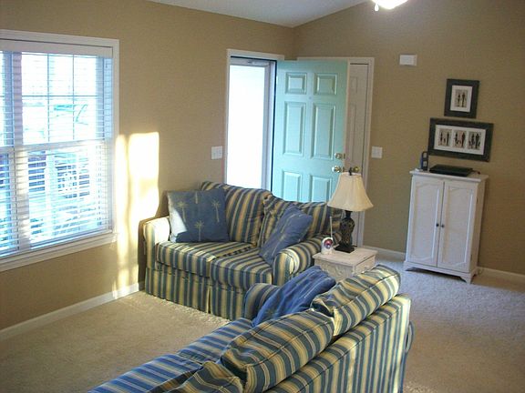 5th image of 97 Stoney Creek Ln