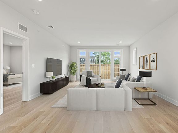 5th image of 1312 Barnard St