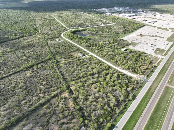 4 Private Road Frio Estates Dr, Moore, TX 78057