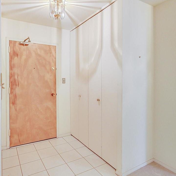 141 N La Grange Rd APT 302, La Grange, IL 60525 Zillow