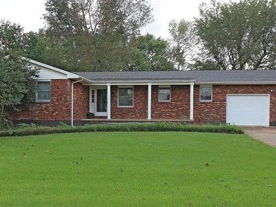 108 Hawthorne Dr, Farmington, MO, 63640