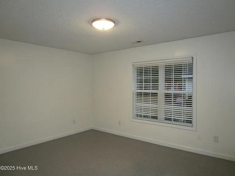 231 Lakewood Dr #A — Photo 6