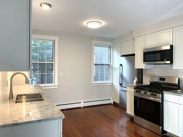 56 Dexter St, Providence, RI 02909