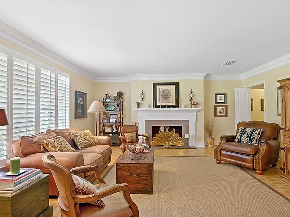 3rd image of 4826 Ortega Forest Dr