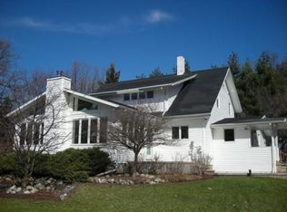 6368 Foster Rd, Haslett, MI 48840