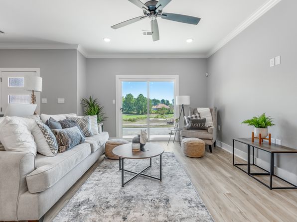 225 Country Club Pkwy #13