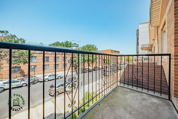 Rented by Pushing Forward Realty LLC | media 20