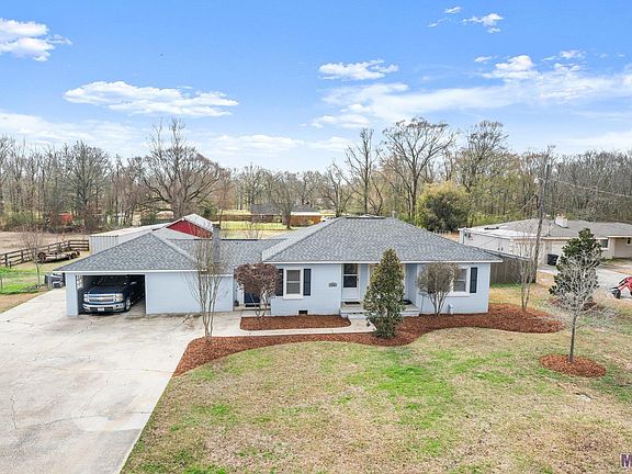 4th image of 4938 Hillcrest Dr