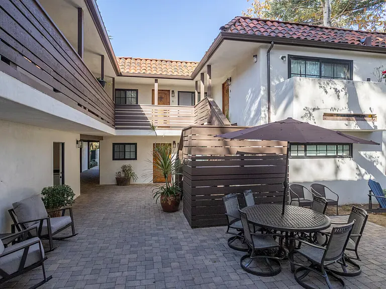 609 W Junipero St #9 — Photo 11