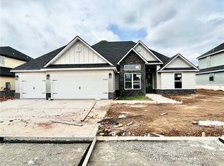 1200 Silver Maple St, Centerton, AR 72719