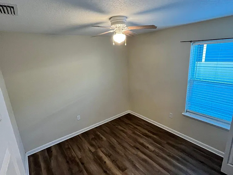7067 Emsley Cir — Photo 14