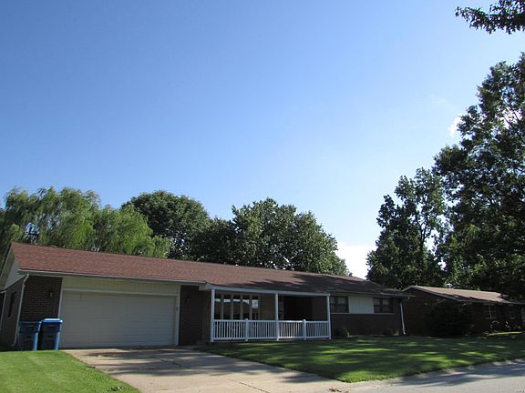 2nd image of 190 Red Bud Dr