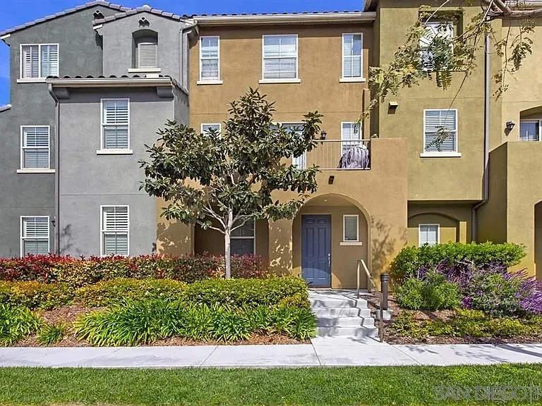 1831 Crimson Ct #8 — Photo 1