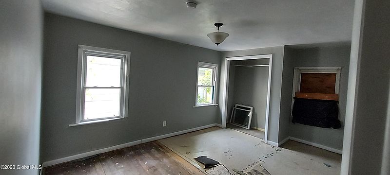 5th image of 139 Bouck Street