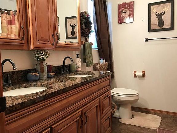 5th image of 1082 Lullaby Ln