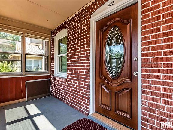 3rd image of 825 W Hanssler Pl