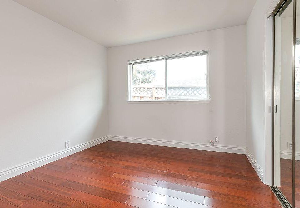 1st image of 1731 Earl Ave