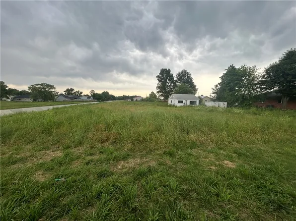 1769 E Kenwood St, Siloam Springs, AR 72761