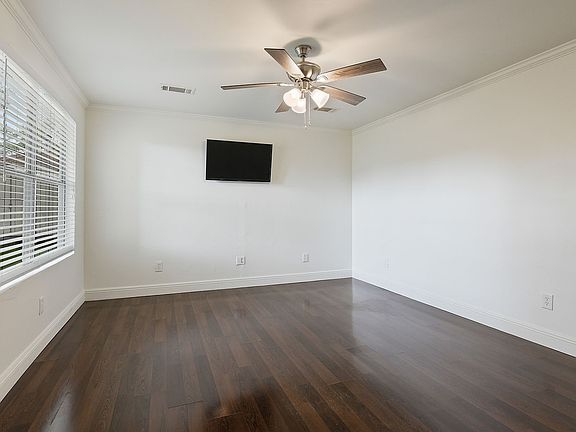 2nd image of 40074 Autumn Meadow Ave