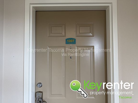2nd image of 3201 Pacific Ave Unit 1007