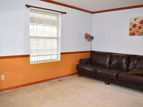 4th image of 6579 Karincrest Dr