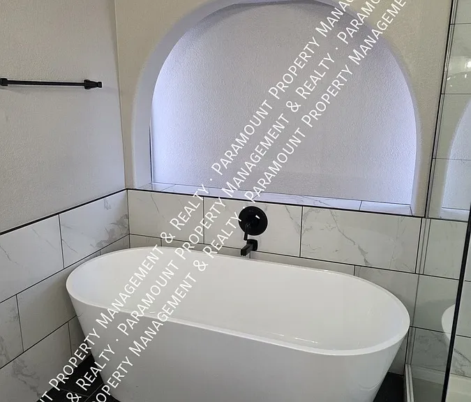 5611 E Grandview Rd — Photo 38