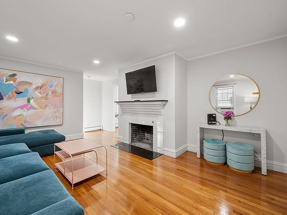 2nd image of 65-67 Saint James Cir