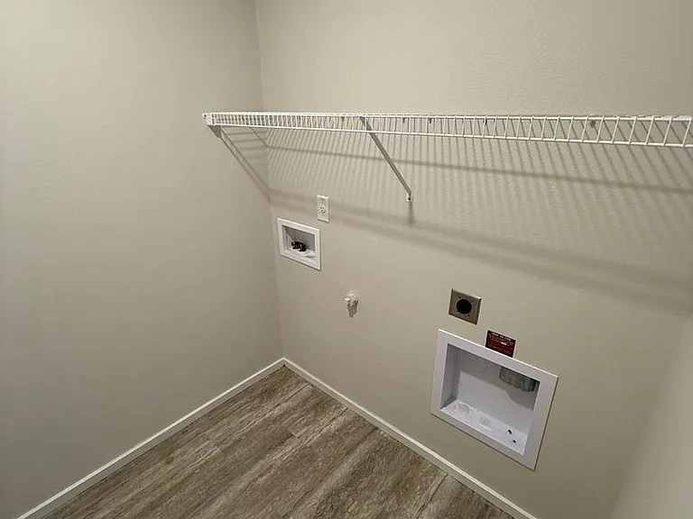 4833 Thyme Ave NE — Photo 14