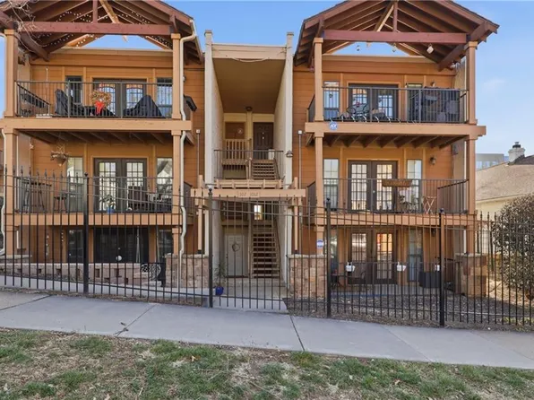 4727 Jarboe St APT 102, Kansas City, MO 64112