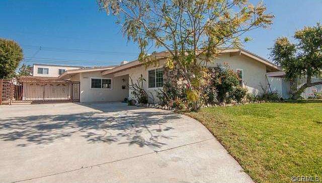 1st image of 14951 Tacuba Dr