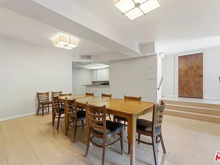 1315 Roxbury Dr #201 — Photo 30