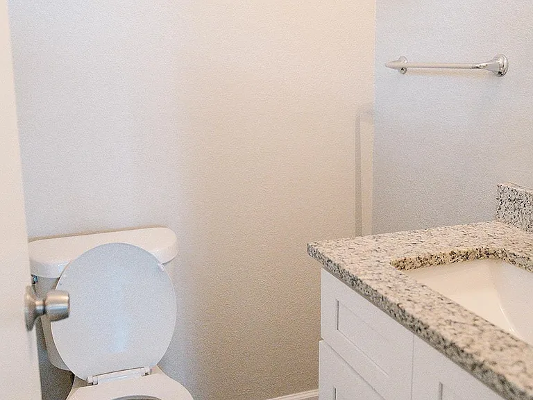 216 N Hollywood St #4 — Photo 13