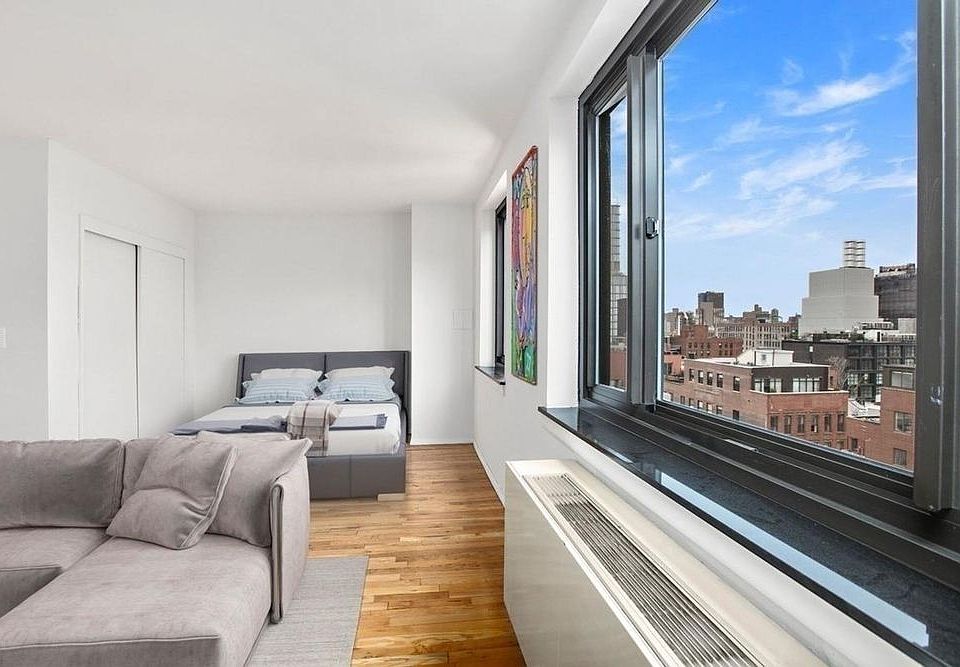 2nd image of 284 Mott St APT 7C