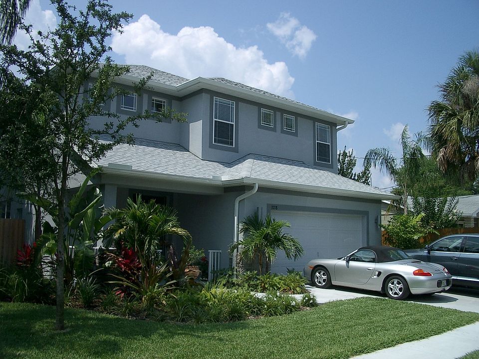 www.castles2condos.com