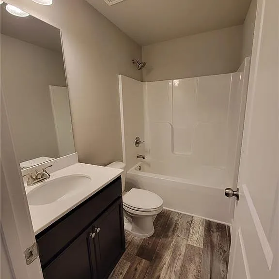 5205 Fox Den Rd — Photo 16