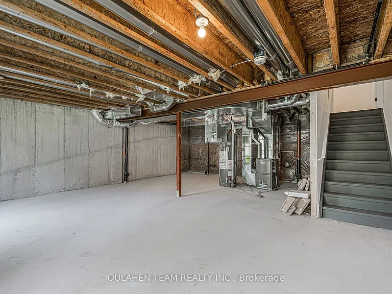 75 West Village Ln — Photo 30