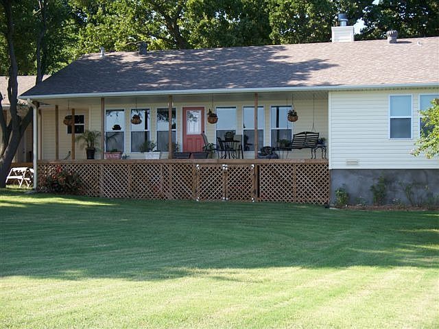 1st image of 123 Briarwood Dr