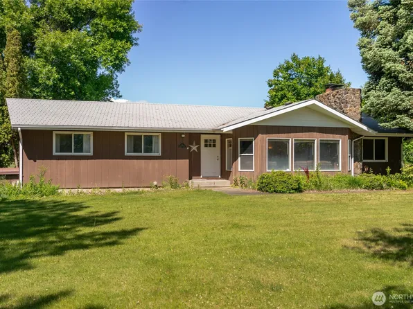 181 Robinson Canyon Road, Omak, WA 98841