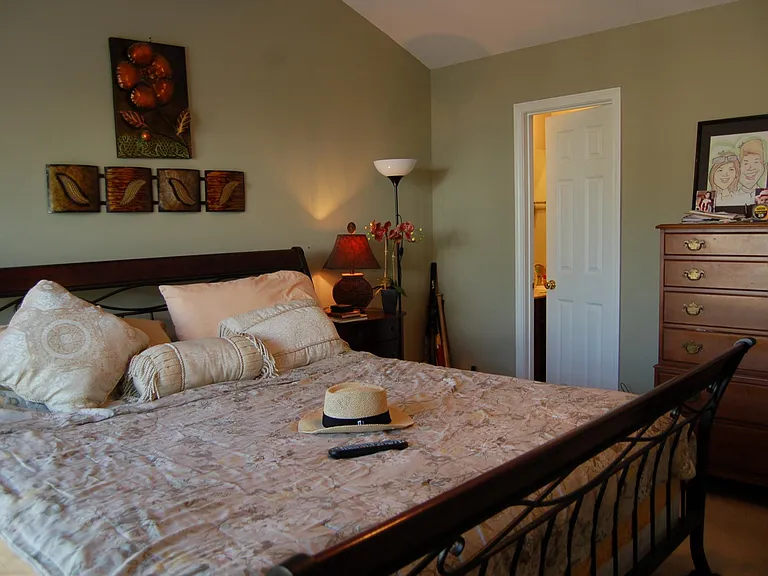 783 Rock Lake Gln — Photo 9