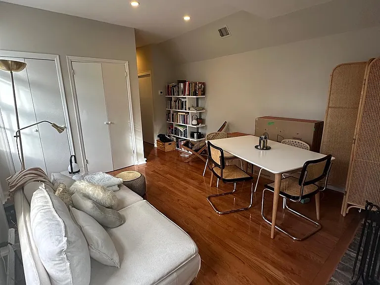 407 Cypress St #2F — Photo 11