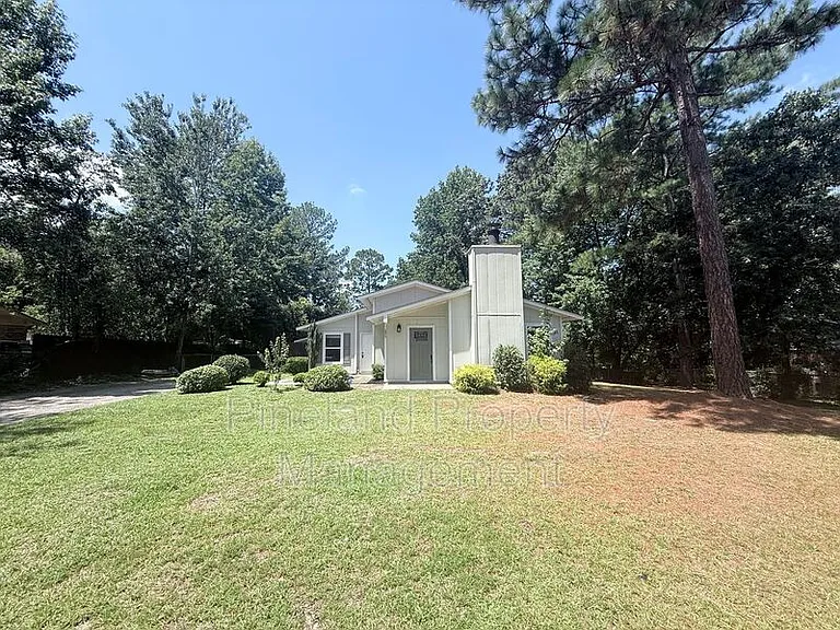 890 Bridgette St — Photo 2
