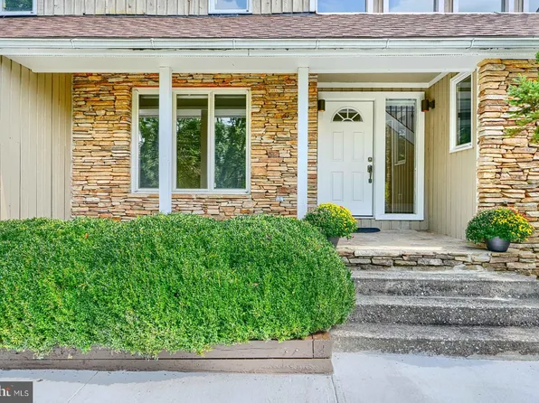 2318 Shaded Brook Dr, Owings Mills, MD 21117