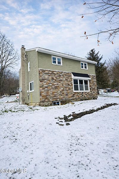 3rd image of 1898 Stanton Hill Road