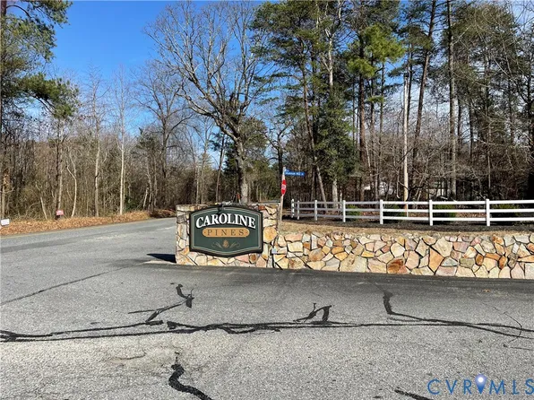 868 Bowling Ln #868, Ruther Glen, VA 22546