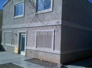 2nd image of 3338 Idaho Springs St