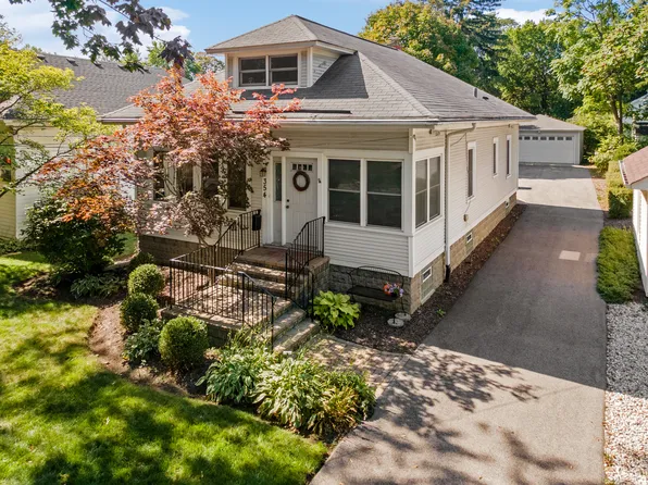 354 N Brockway St, Palatine, IL 60067