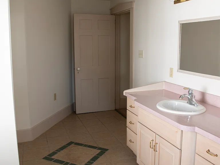10 Weidmansville Rd #B — Photo 31