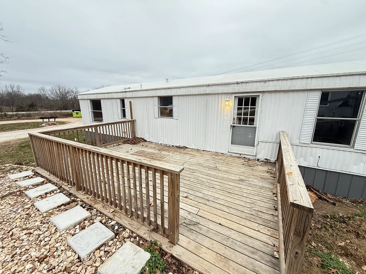 2 bed, 850 sqft, $750 — Photo 2
